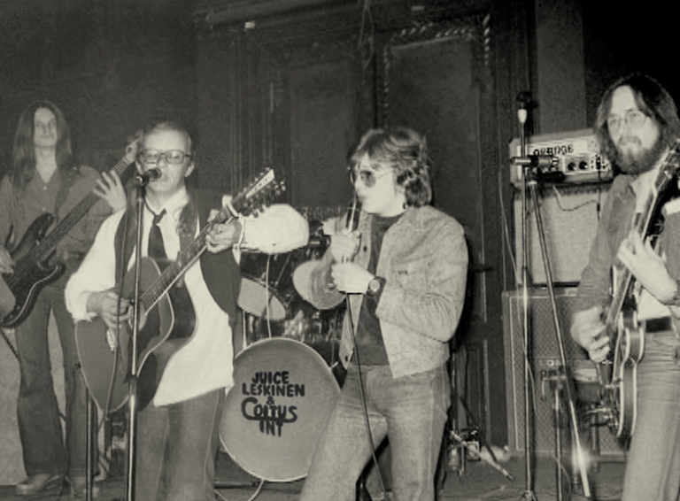 juicemikkocoitus-yo-talo-1974