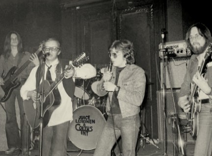 juicemikkocoitus-yo-talo-1974