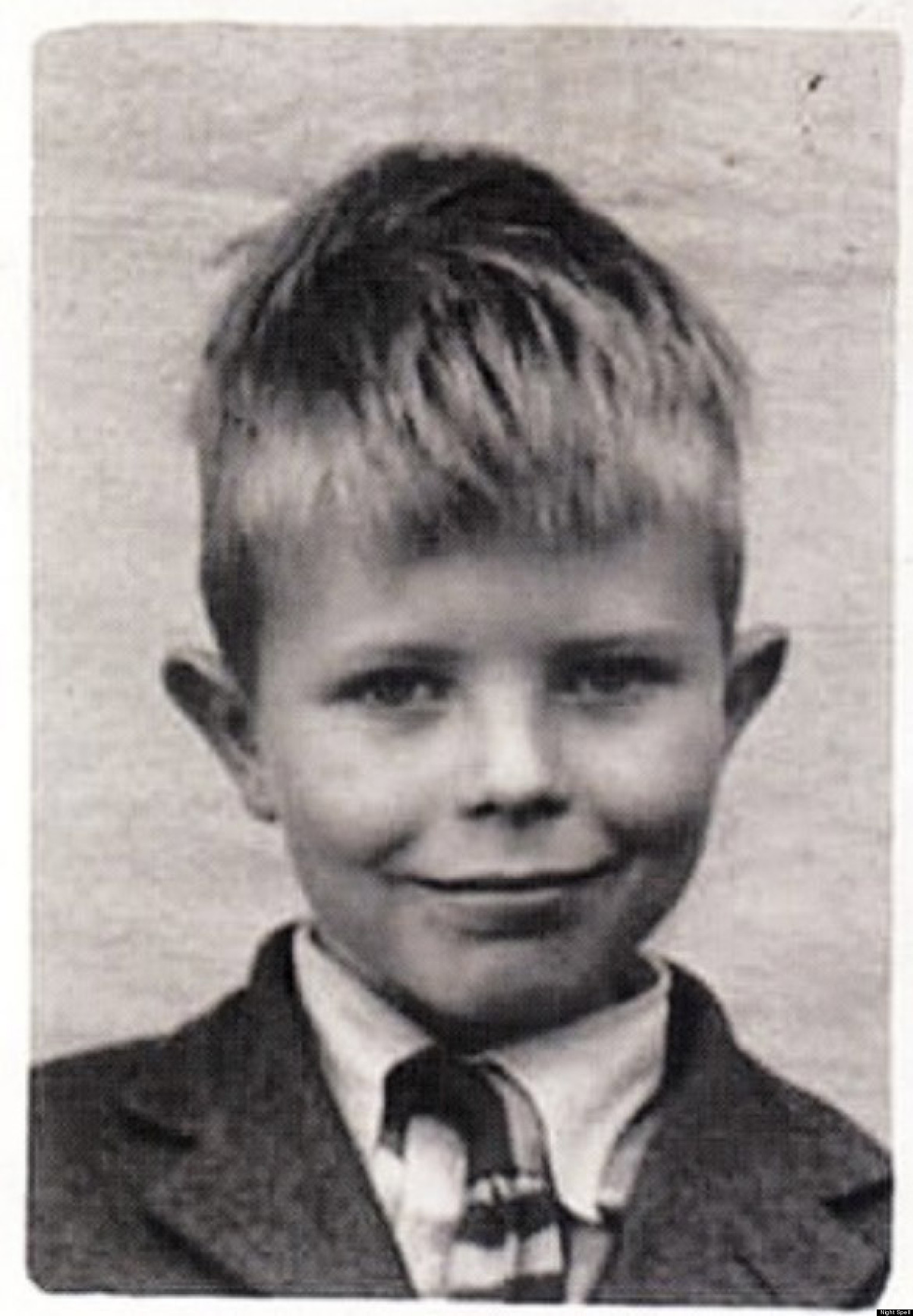 young-david-bowie-facebook